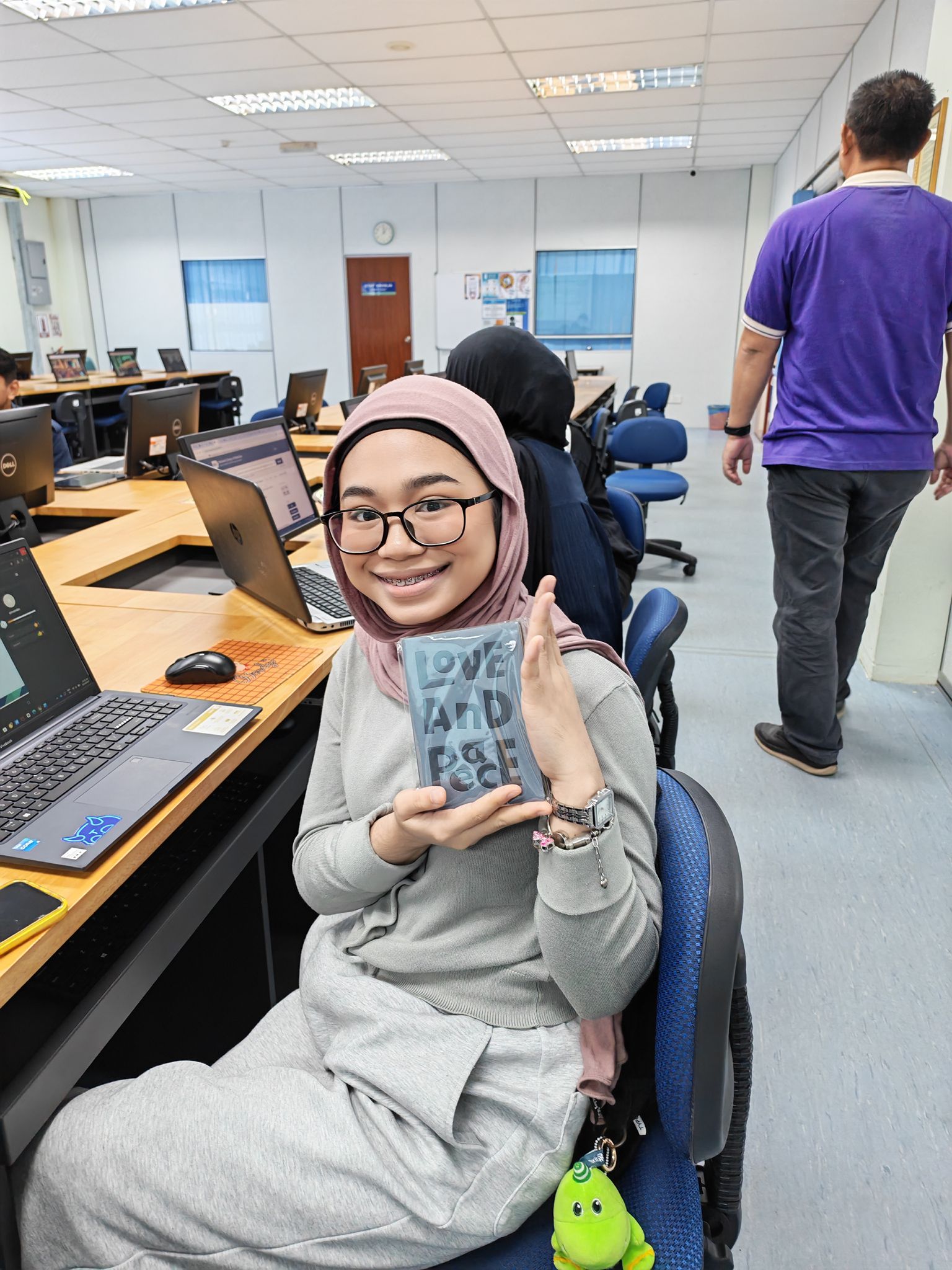 Pelajar Kursus DRA 2964 Manfaatkan Discovery@Lib sebagai Platform Carian Maklumat - 12 Disember 2025